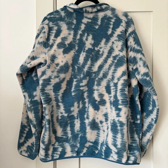 Patagonia Teal and Cream Tie-Dye Snap Pullover Fleece - Picture 2 of 6